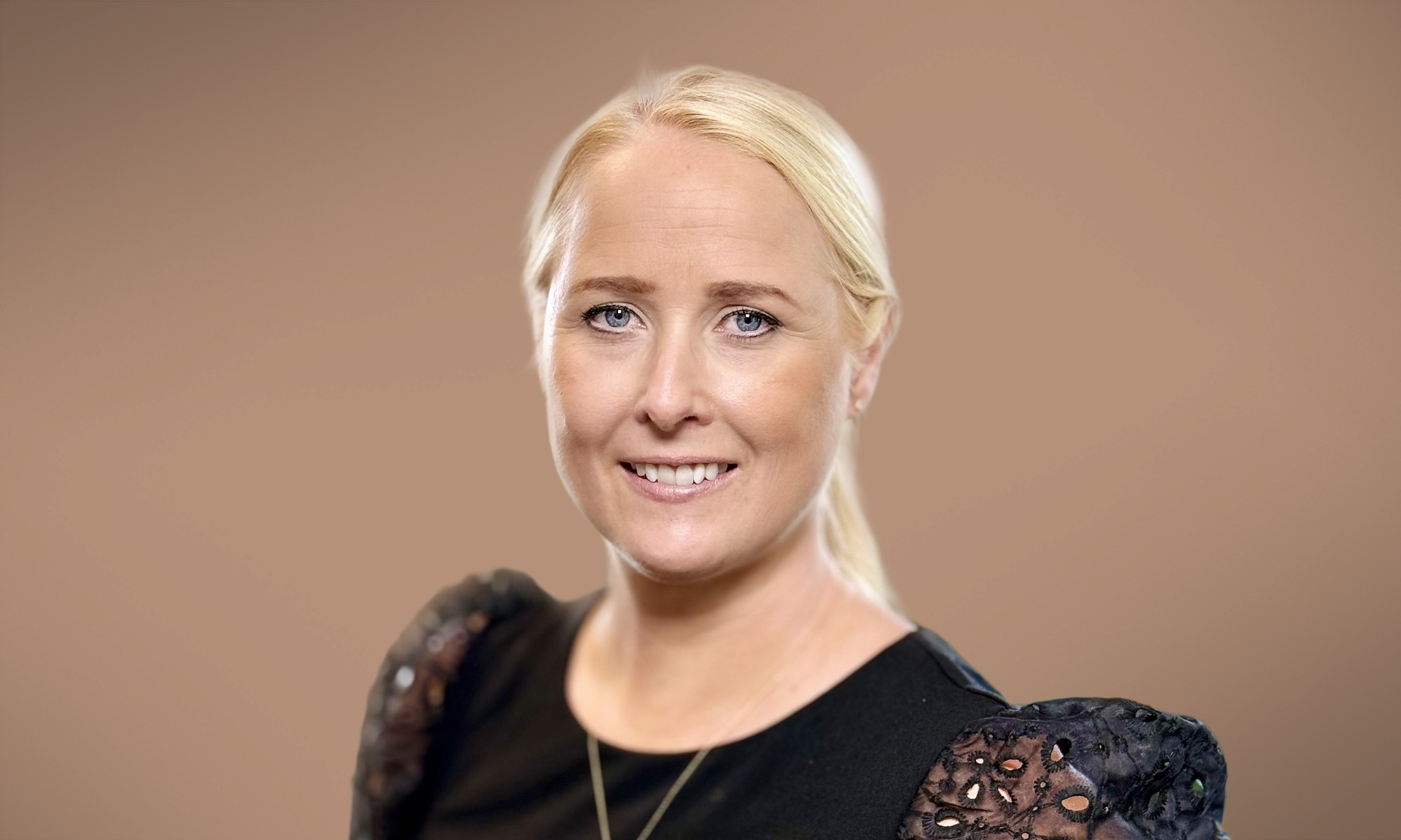 Porträttbild av Linda Carlson